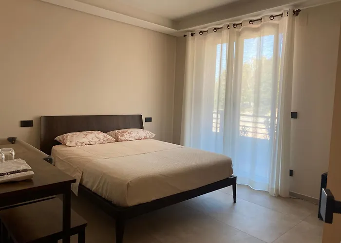 Seta Luxury Апартаменты Розето-дельи-Абруцци